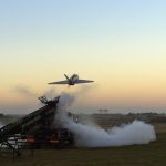 Ιρανικά drones επιτέθηκαν στο αεροδρόμιο του Κουβέιτ – Στις φλόγες δεξαμενές καυσίμων