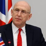 «Απολύτως κλειδωμένες» είναι οι ΗΠΑ στο ΝΑΤΟ δήλωσε ο Βρετανός υπουργός Άμυνας