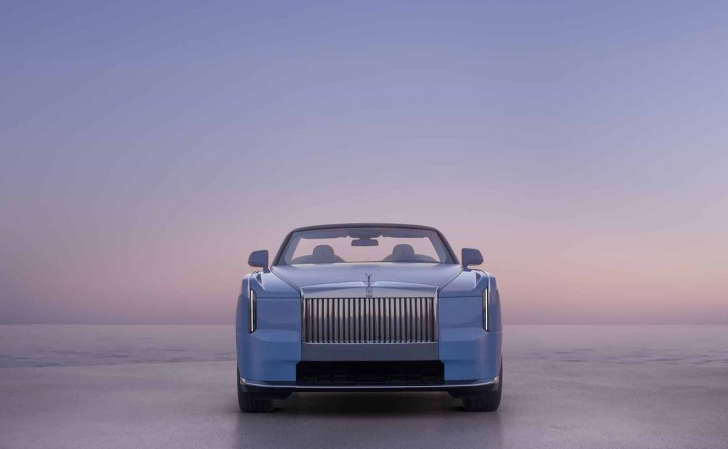 Rolls-Royce Nightingale: Το ηλεκτρικό υπερπολυτελές κάμπριο που θα έχουν μόνο 100 άνθρωποι στον κόσμο!