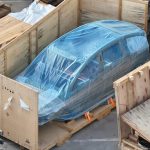 Ετοιμάζει κρυφά η Tesla ένα μυστηριώδες οικογενειακό SUV;