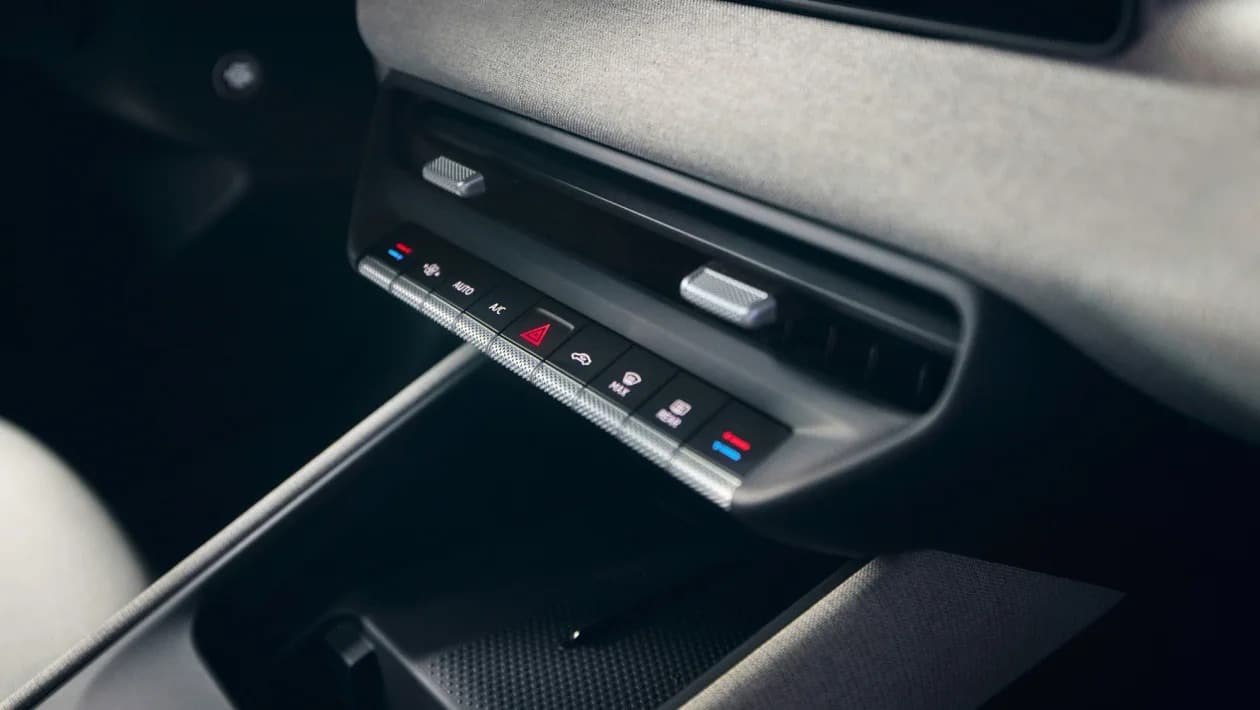 Νέο VW ID. Polo: «Ηλεκτροσόκ» με 455 km αυτονομία, 211 PS και τιμή από €25.000