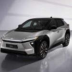 Η Toyota διστάζει ηλεκτρικά, αλλά αναβαθμίζει το bZ4X με μέγιστη αυτονομία έως και 573 χιλιόμετρα