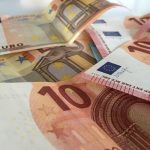 Πρεμιέρα για τον νέο κατώτατο μισθό – Ανεβαίνει κατά 50 ευρώ μικτά τον μήνα