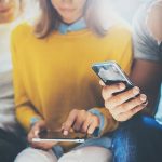 Youth Pass: Ξεπέρασαν τις 147.000 οι αιτήσεις νέων δικαιούχων ηλικίας 18-19 ετών