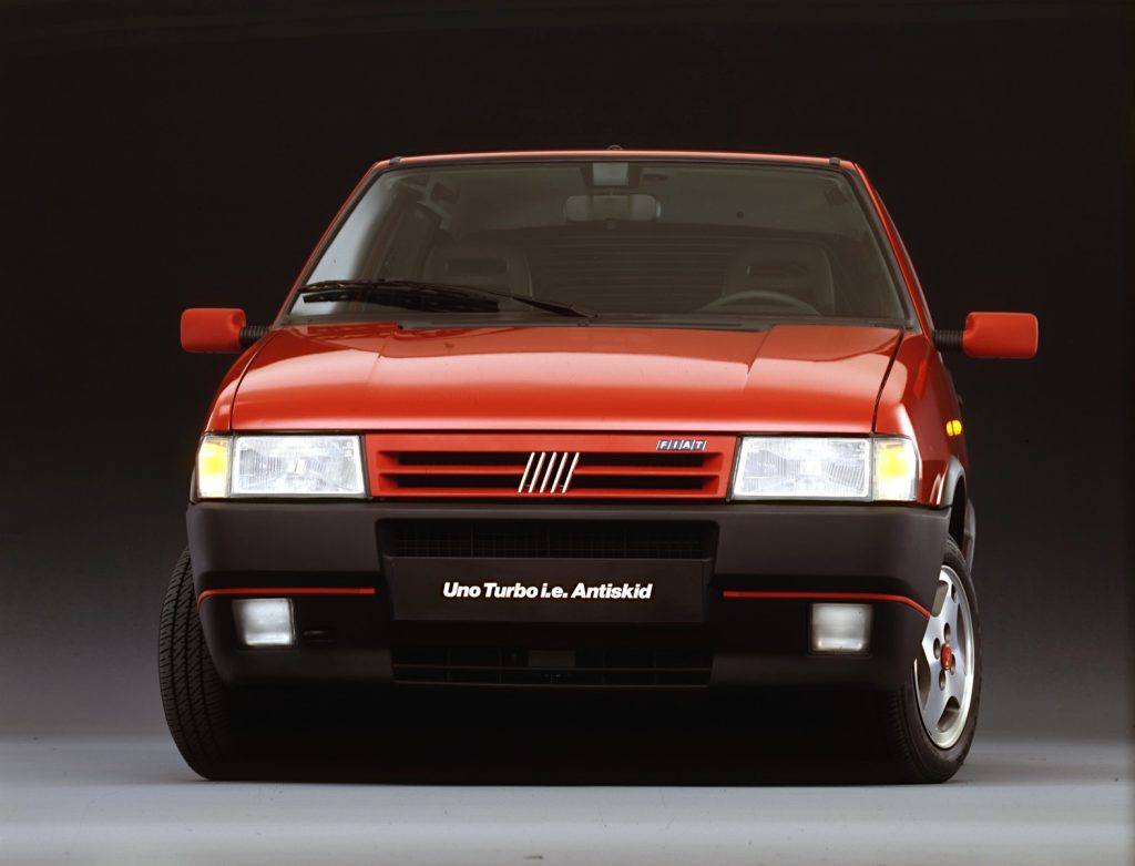 4 Fiat Uno Turbo (2°serie)