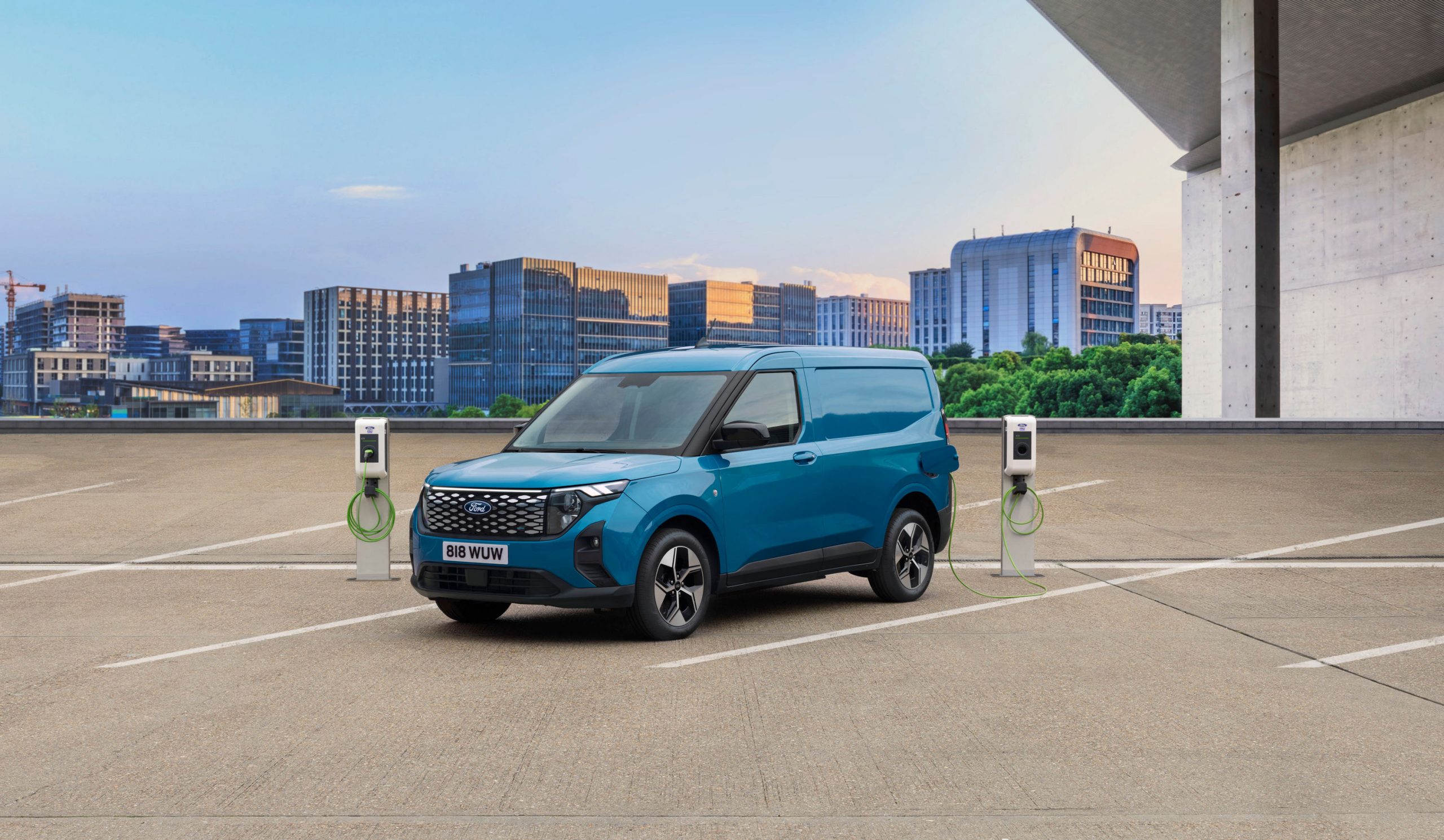 Ford E-Transit Courier: Παραγωγικότητα και πρακτικότητα στο ζενίθ!