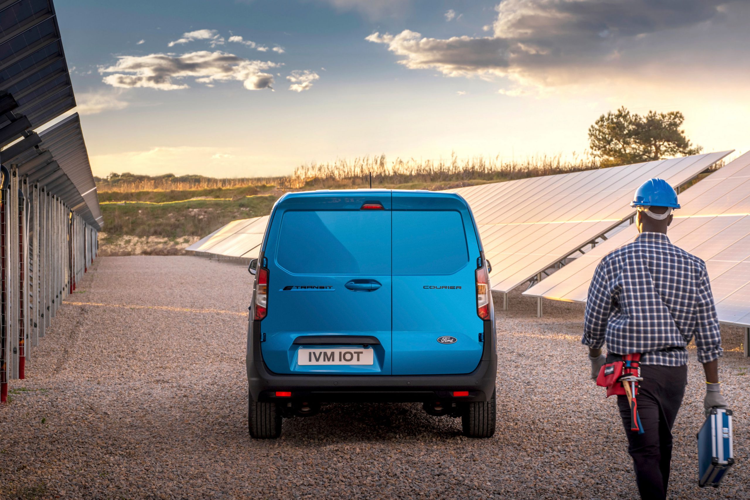 Ford E-Transit Courier: Παραγωγικότητα και πρακτικότητα στο ζενίθ!
