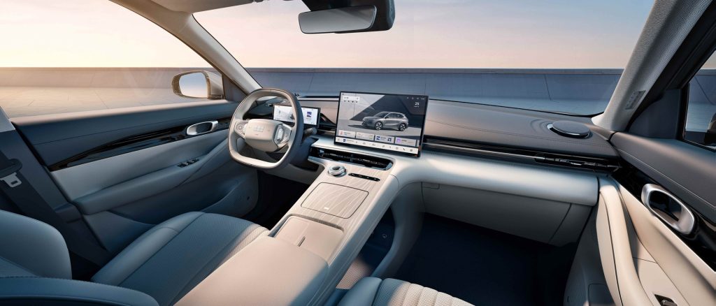 Geely AI Smart cockpit