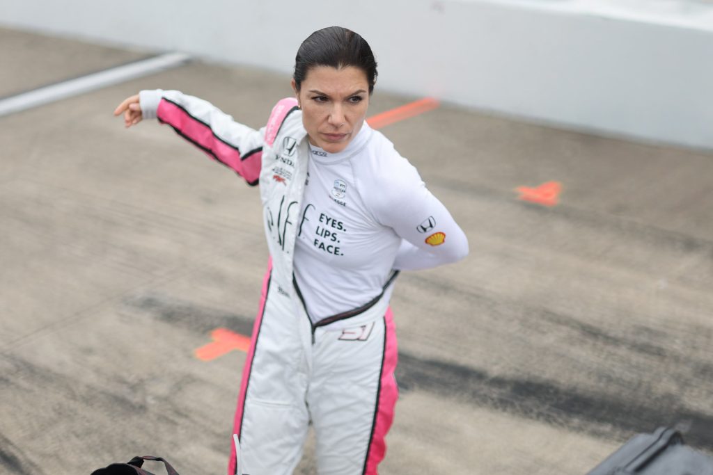 Katherine Legge: H πρώτη γυναίκα στο NASCAR έπειτα από 7 χρόνια
