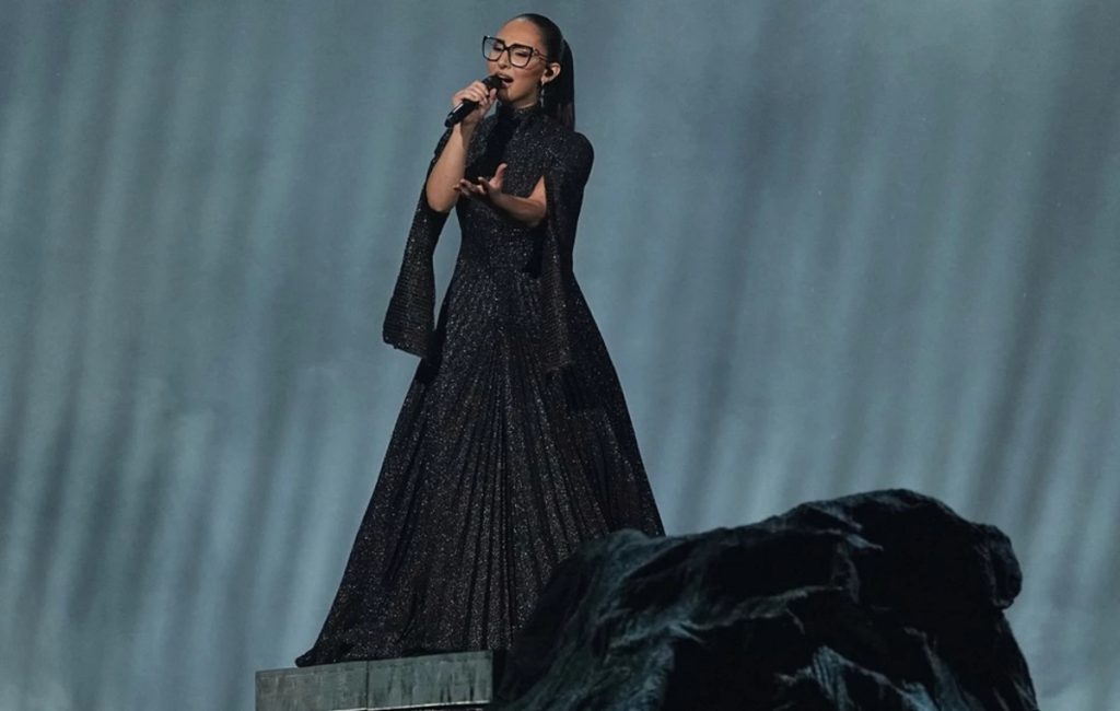 Klavdia για την αλλαγή του φορέματος στη σκηνή της Eurovision: Κάναμε πολλές προσευχές για να γίνει