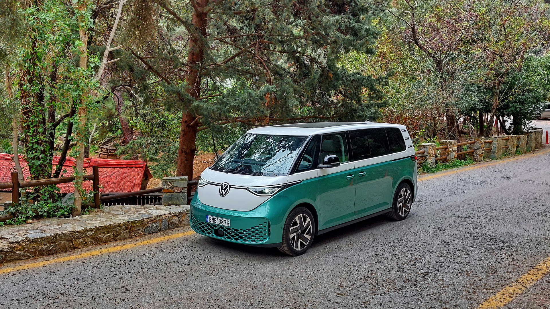 Volkswagen ID.Buzz 7 seat Pro 296ps Test 2025 18