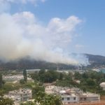 Πύρινη απειλή στην ανατολική είσοδο της Καβάλας κοντά σε κατοικημένη περιοχή