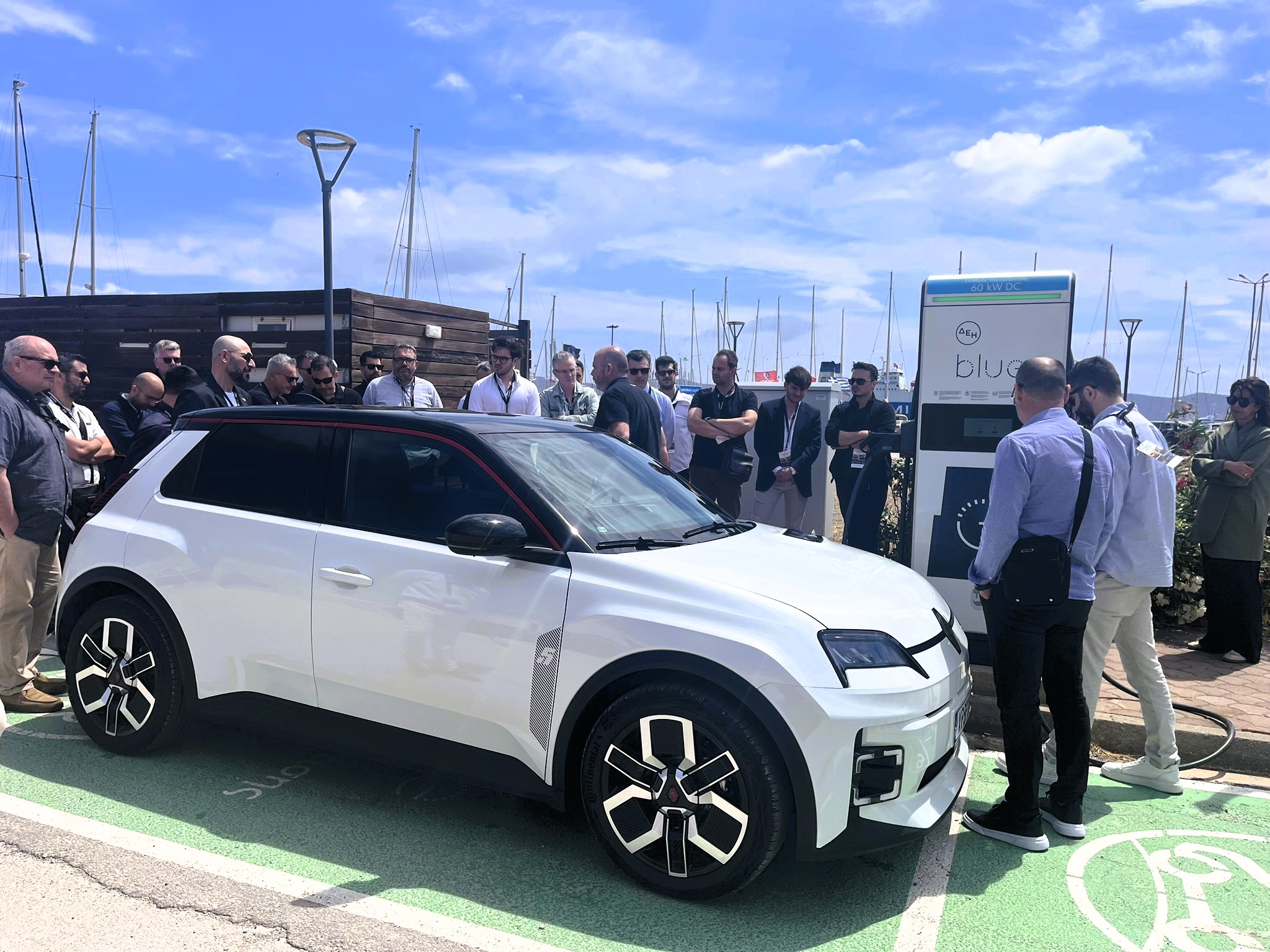 renault dacia grand automotive hellas (3)