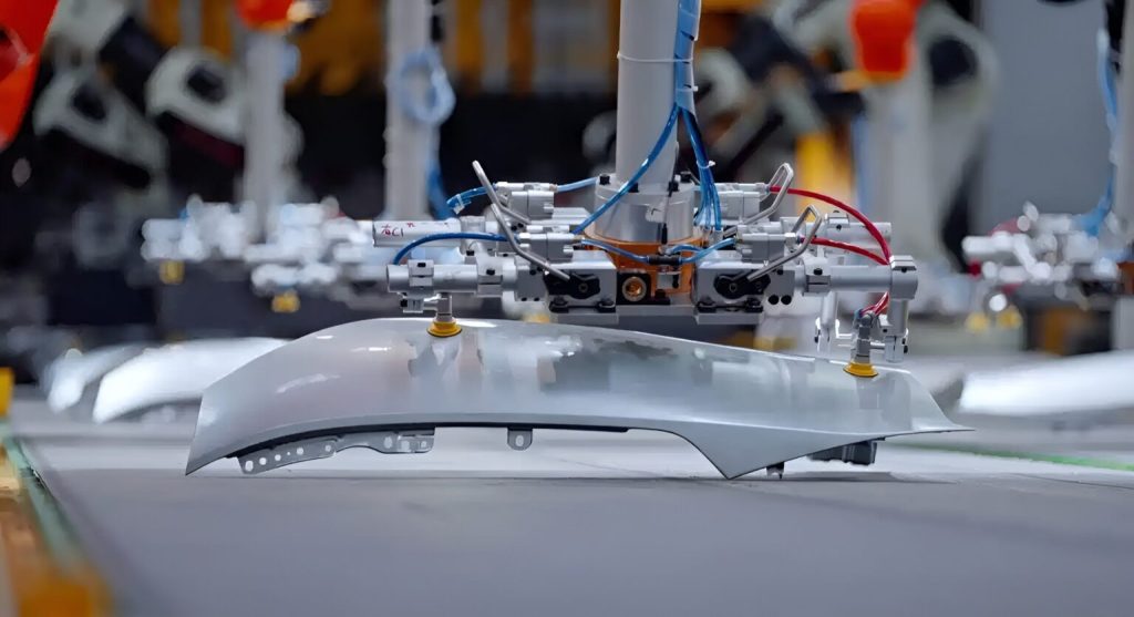 Αυτό το νέο εργοστάσιο 5G-AI κατασκευάζει ένα αυτοκίνητο κάθε 60 δευτερόλεπτα