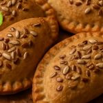 Χειροποίητα τυροπιτάκια ολικής άλεσης