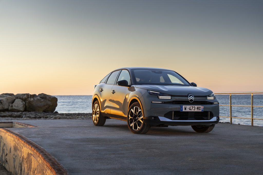 Citroen C4 Hybride Max 024 resize