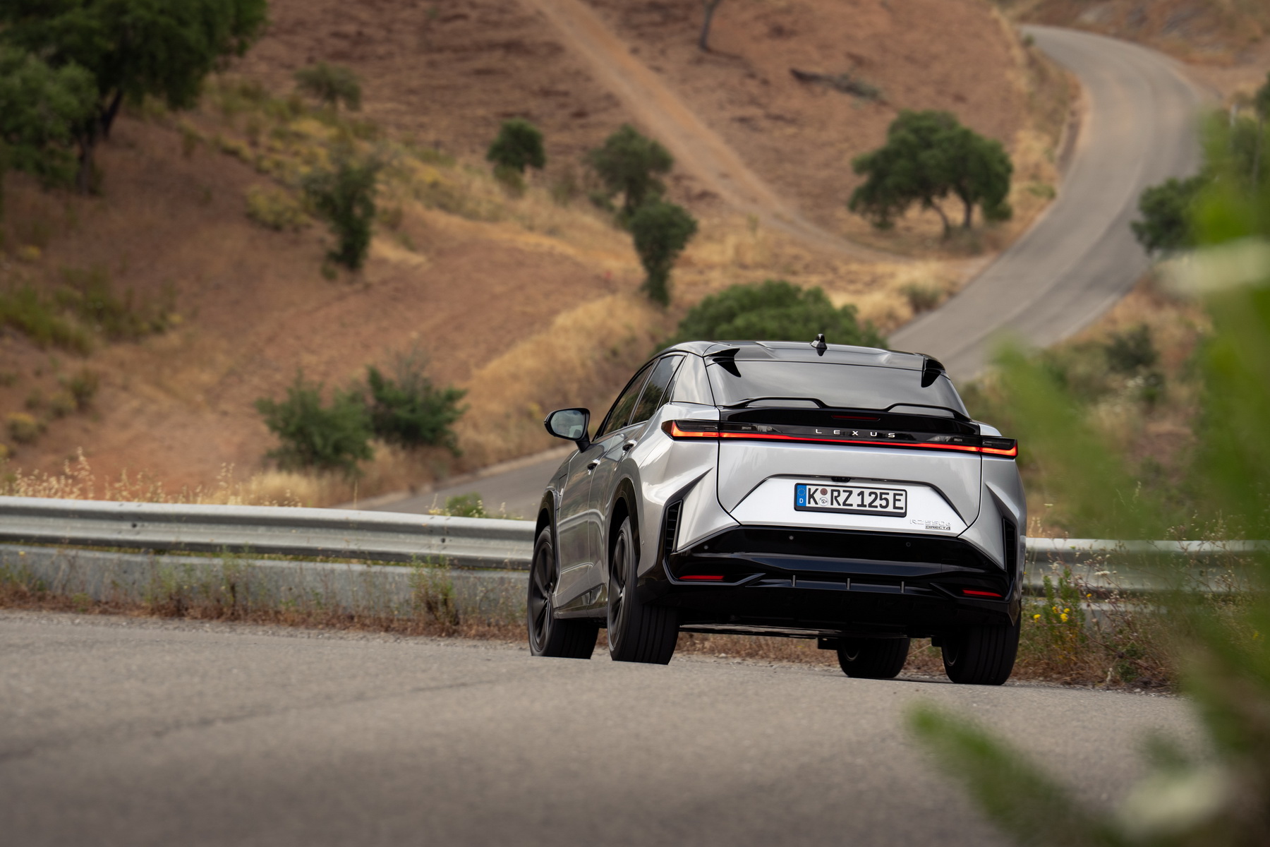 LEXUS RZ 550e F SPORT (12)