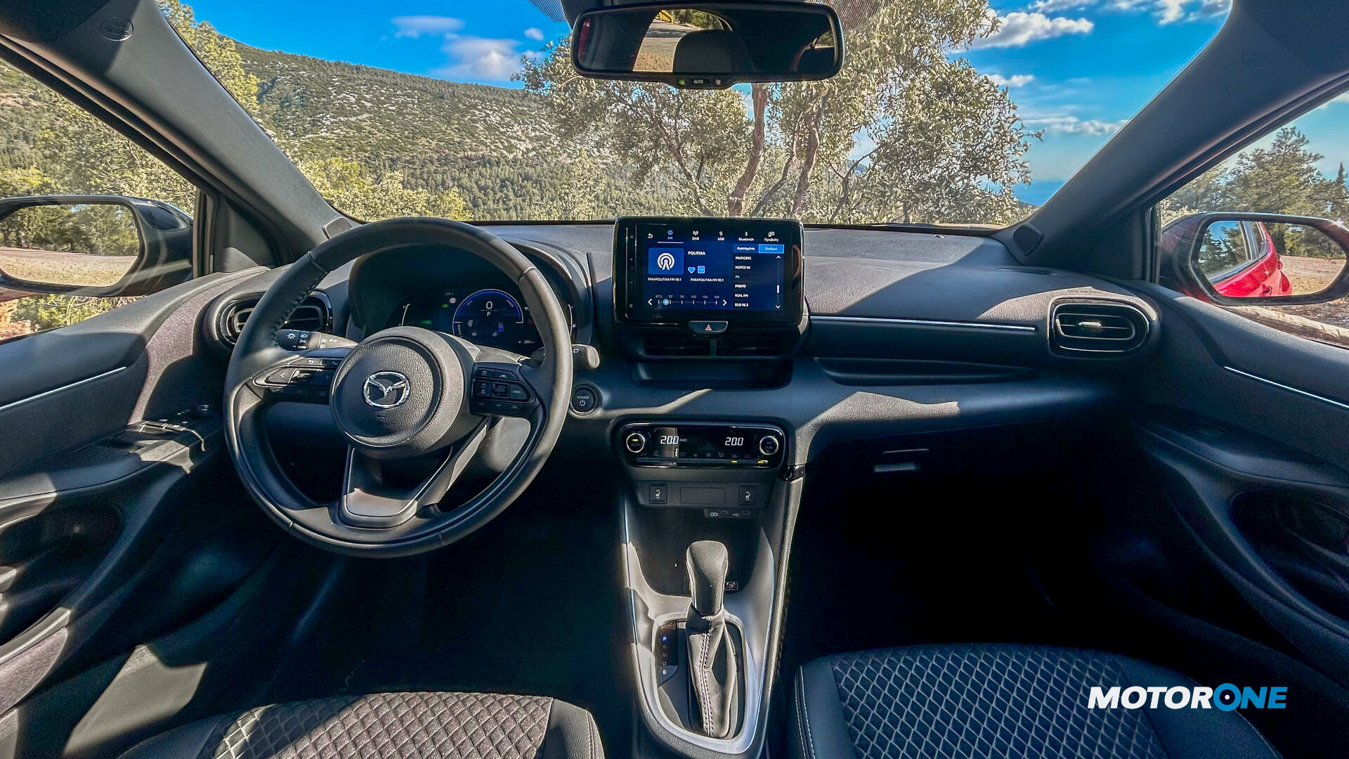 Mazda 2 Hybrid 2025 (10)