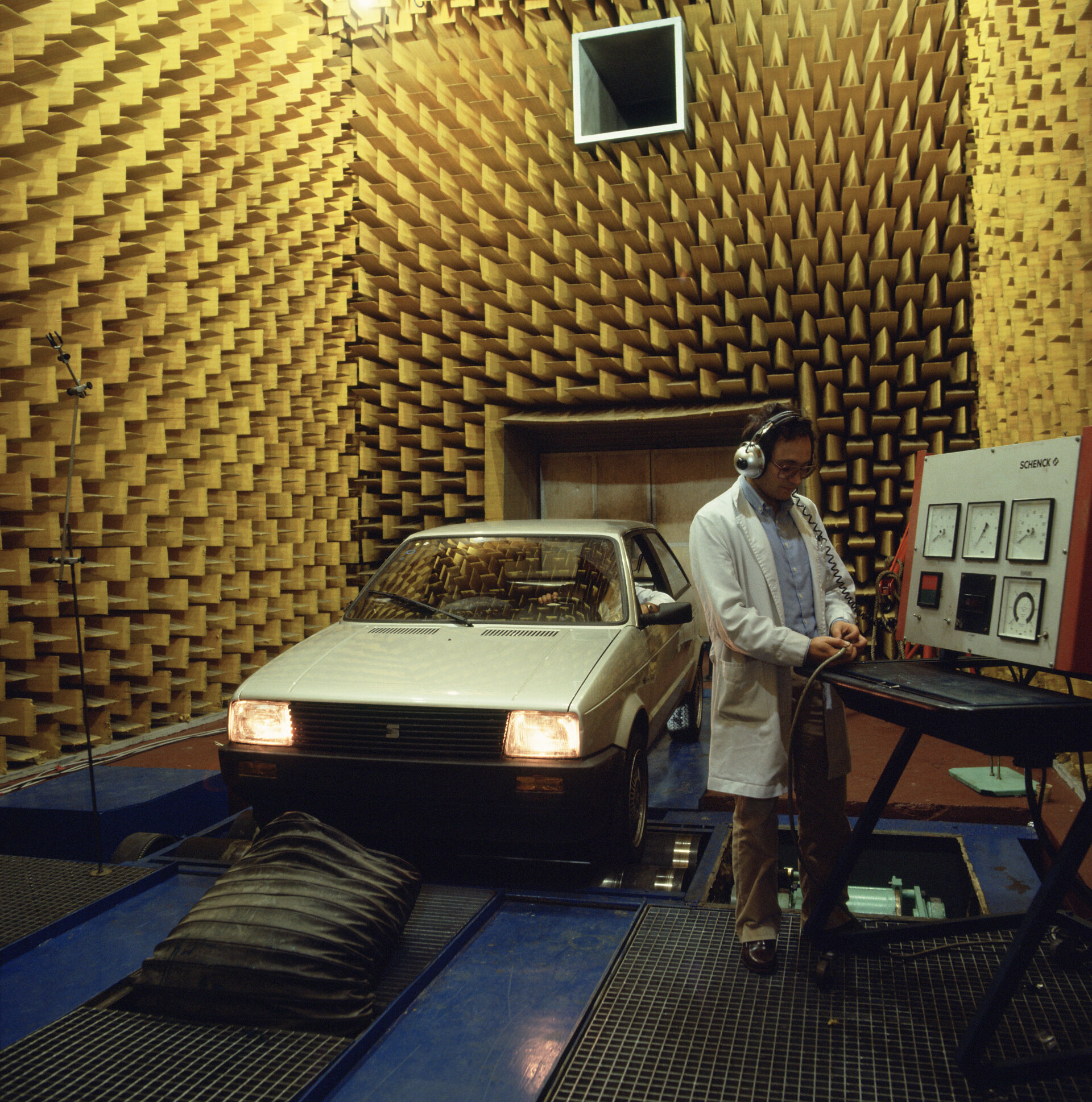SEAT technical center (3)