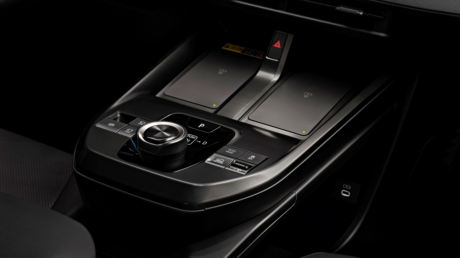 Toyota bZ4X 2025 (14) Toyota bZ4X 2025 (14)