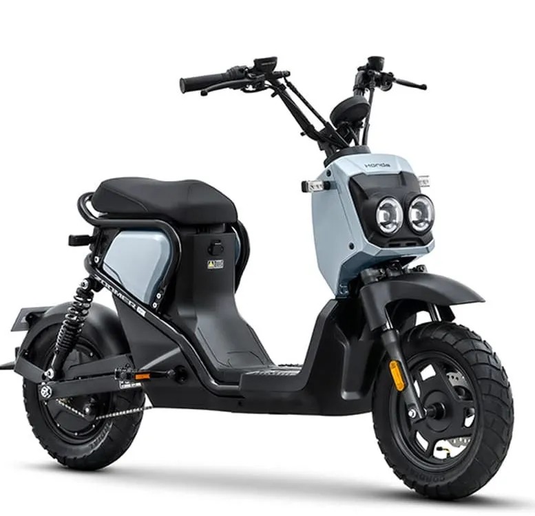 Αυτό είναι το ηλεκτρικό Honda Ruckus 

<p data-wpview-marker=