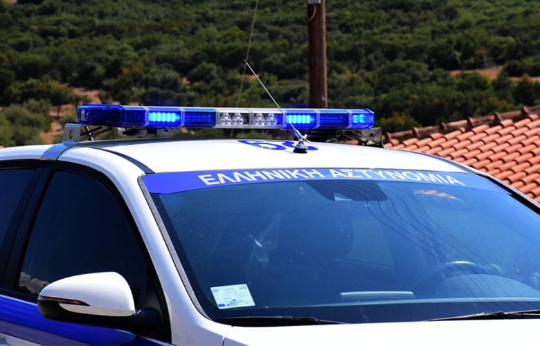Θρίλερ στο Ρέθυμνο: Νεαρός άνδρας εντοπίστηκε μαχαιρωμένος στο σπίτι του στον Μύρθιο