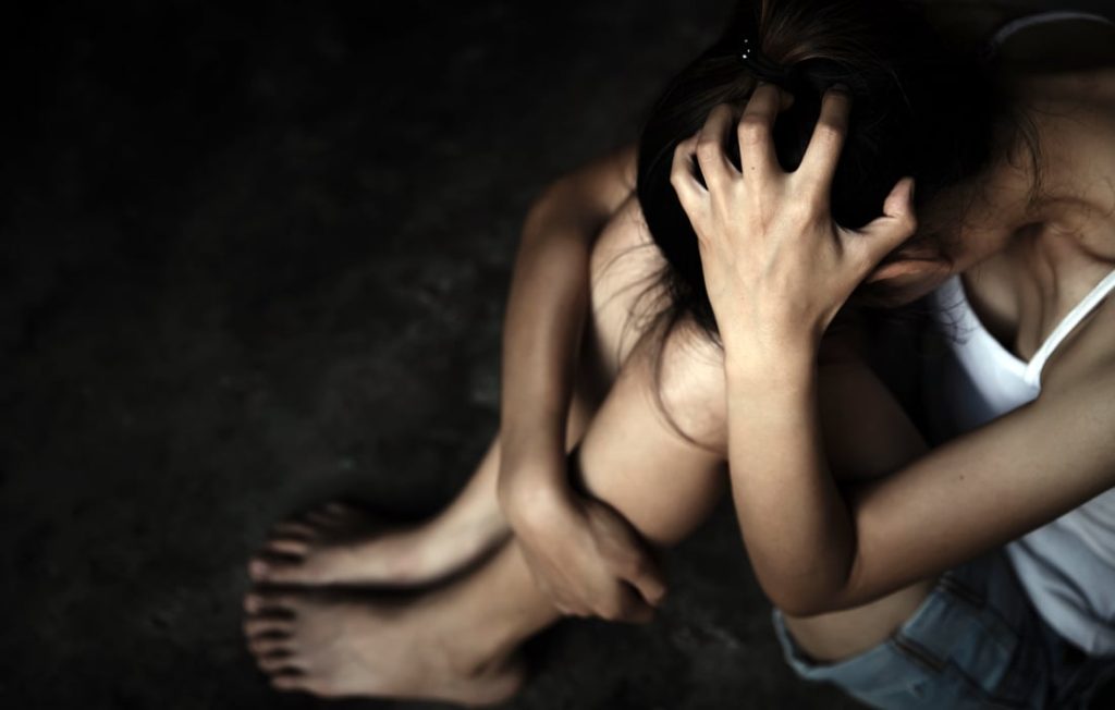 Σοκ στη Ρόδο: Βίαζε την κόρη του από την ηλικία των 16 ετών – Απέκτησε μαζί της και παιδί
