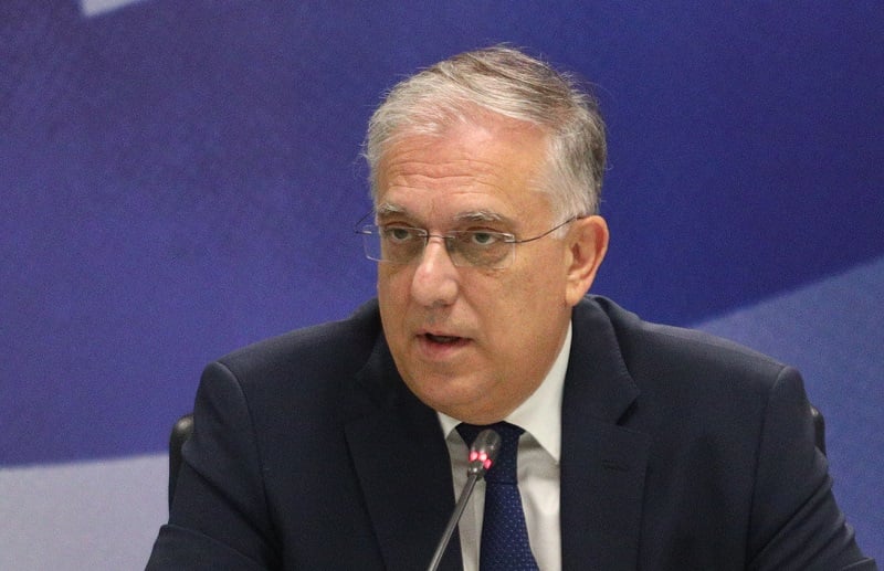 Τάκης Θεοδωρικάκος: Σταθερές οι τιμές στα σχολικά είδη