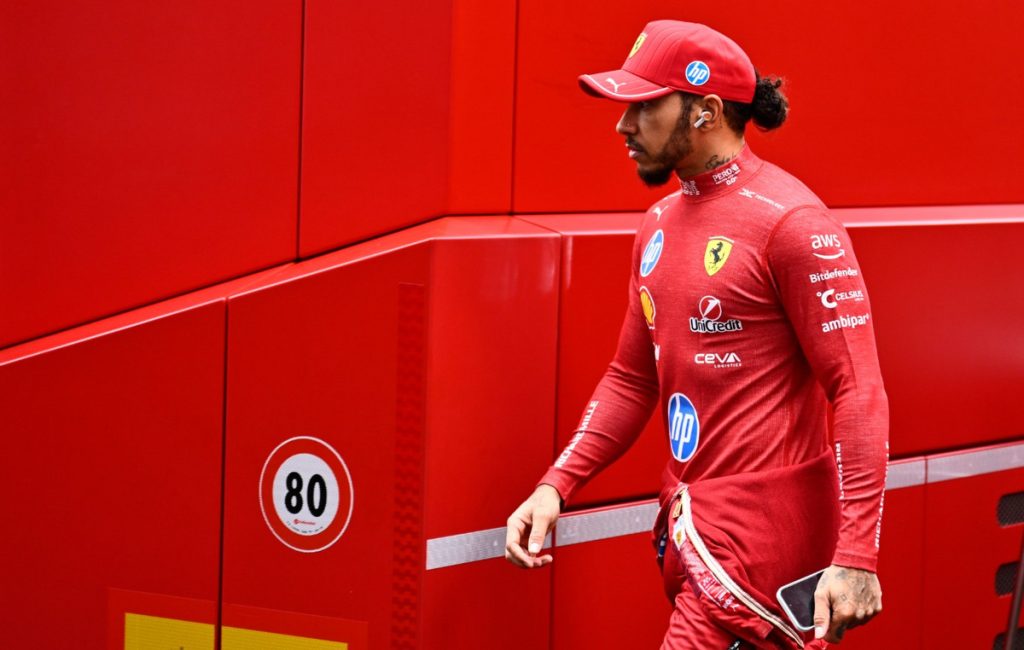 Ξέσπασμα Χάμιλτον: Είμαι άχρηστος, η Ferrari πρέπει να αλλάξει οδηγό