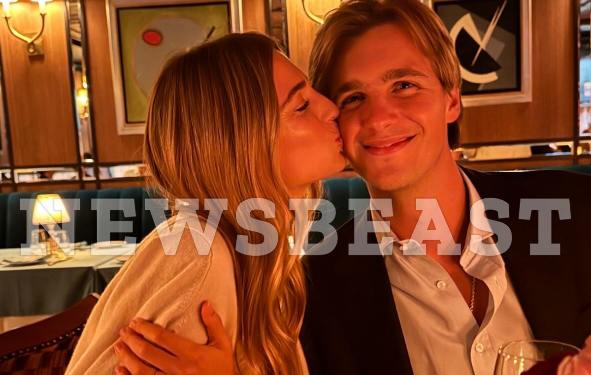 Παύλος Ντε Γκρες: Βρέθηκε οικογενειακώς στον εορτασμό του αρραβώνα της ανιψιάς της Μαρί Σαντάλ