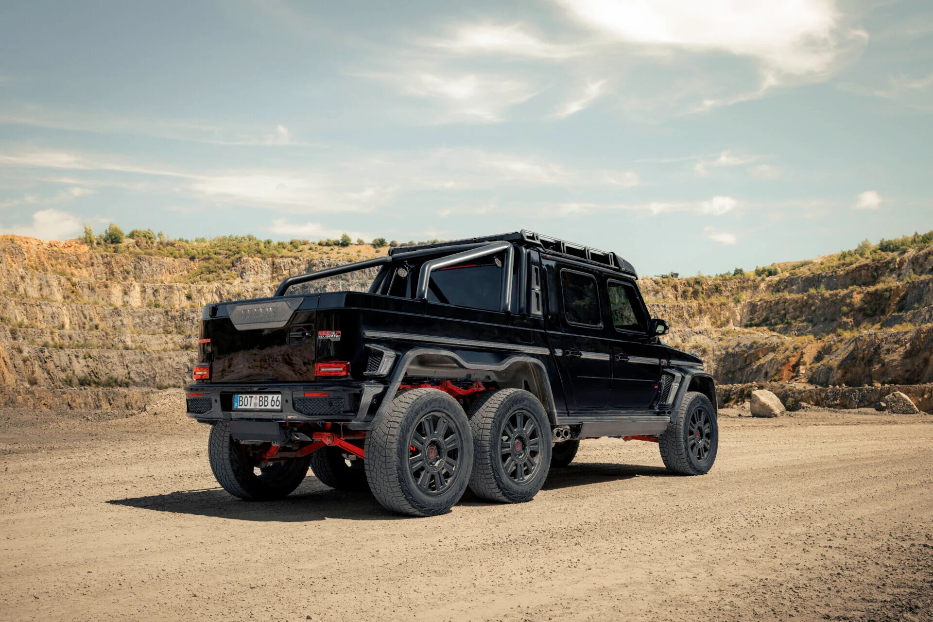 BRABUS XLP 800 6x6 (2)