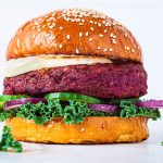 Vegan burger με παντζάρι