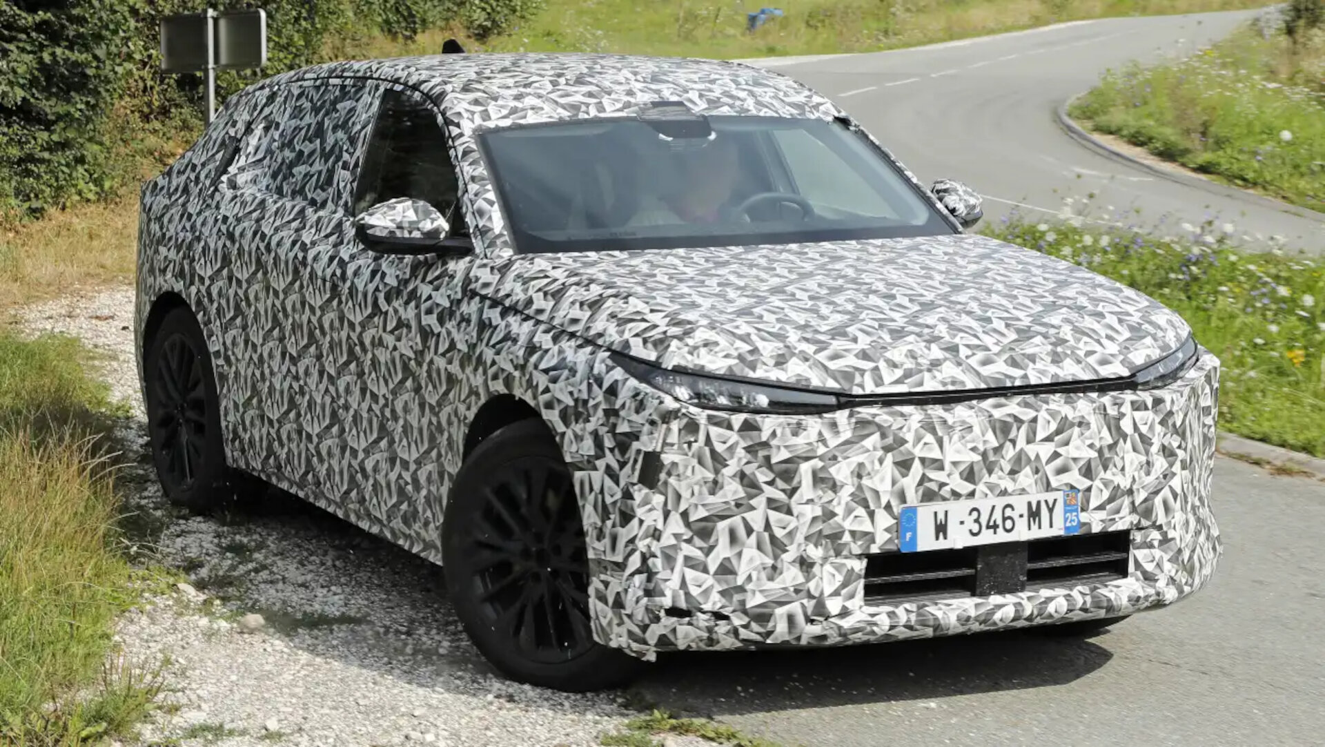 DS Automobiles No7 prototype (1)