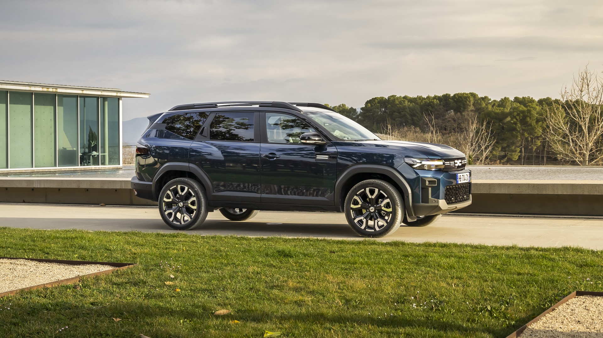 Dacia Bigster TCe 130 4x4 TEST 2025 blue (10)