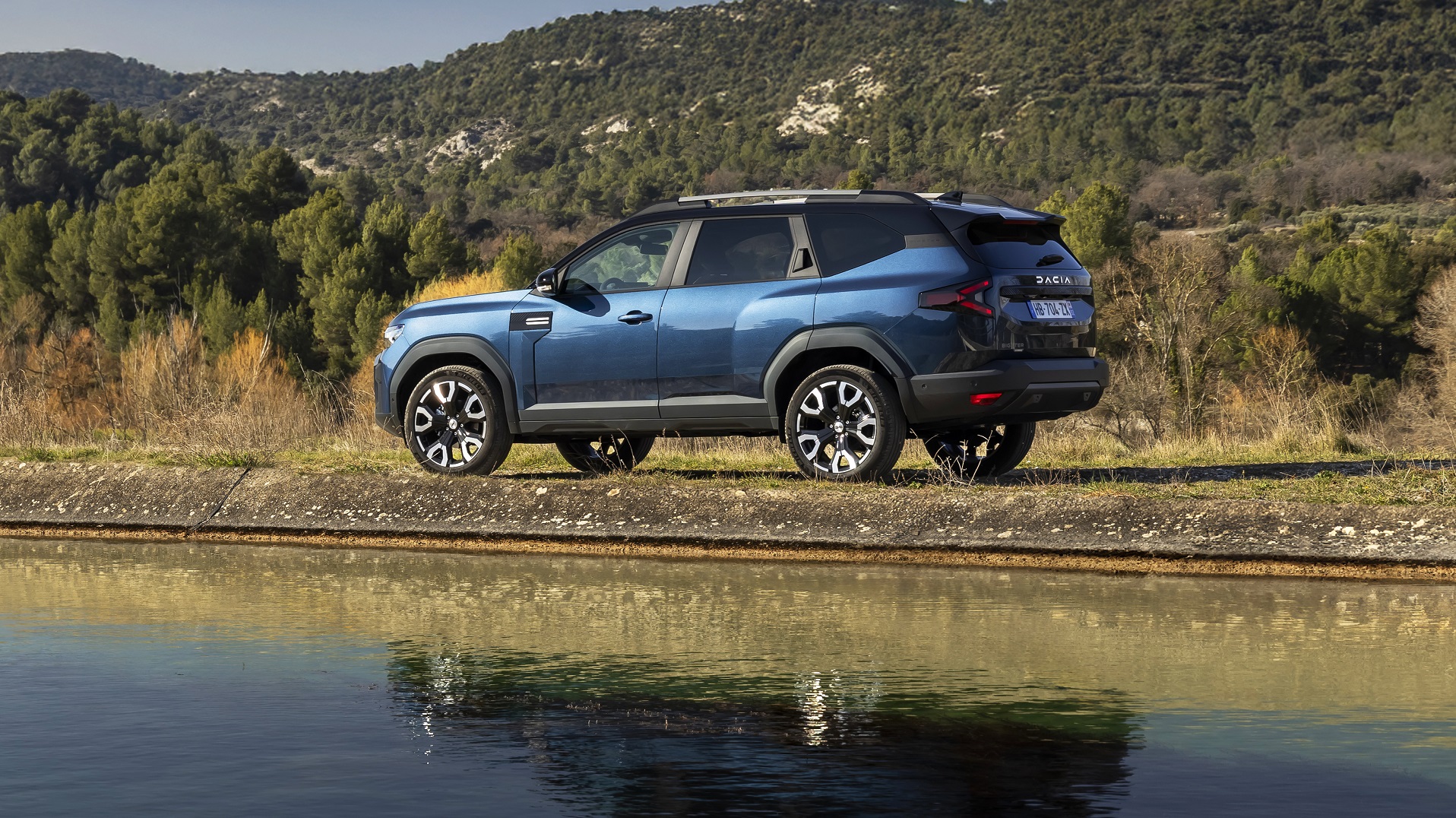 Dacia Bigster TCe 130 4x4 TEST 2025 blue (8)