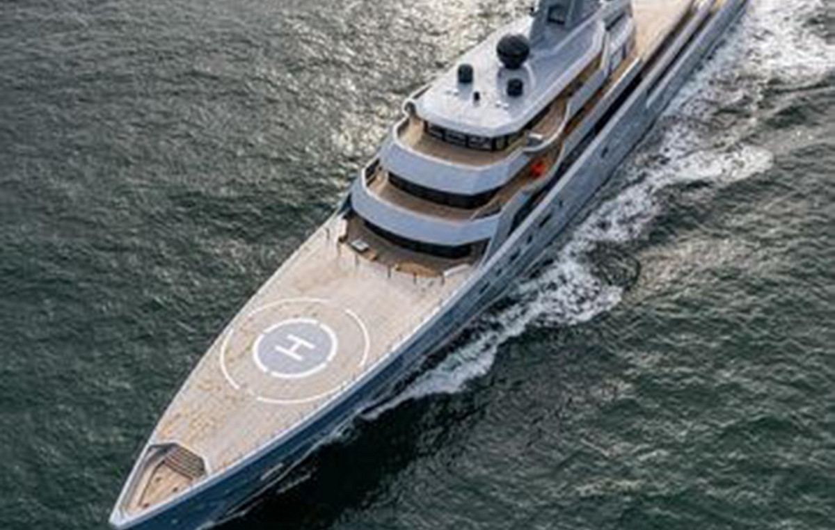 «Dragonfly»: Το «διαμάντι» της παγκόσμιας ναυπηγικής τέχνης, στη Μύκονο