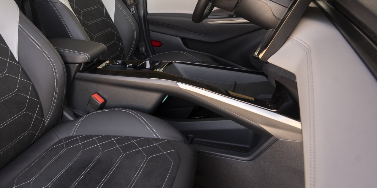 Ford Puma Gen E TEST 2025 (10) Ford Puma Gen E TEST 2025 (10)