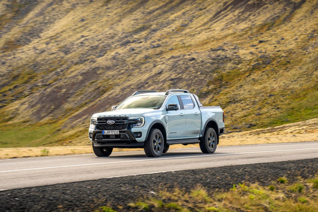FORD RANGER PHEV 03