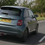 Η πιο στυλάτη παγίδα της Fiat – Γιατί το 500e Armani είναι απλώς μάρκετινγκ με ρόδες