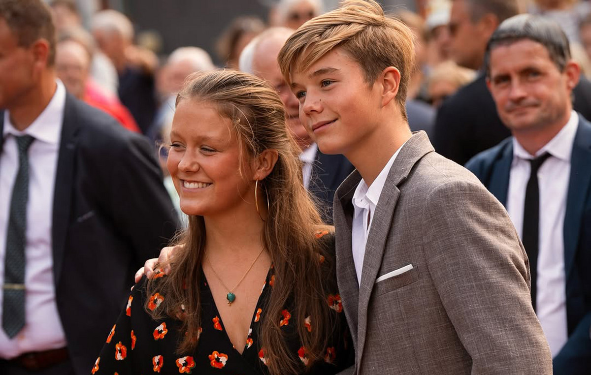 Η πριγκίπισσα Ισαβέλλα της Δανίας προκαλεί αντιδράσεις με ένα «απρεπές» T-shirt