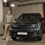 Με αυτονομία 530 χλμ. και high-tech εσωτερικό, το Kia EV5 πατάει γκάζι στην κατηγορία του!