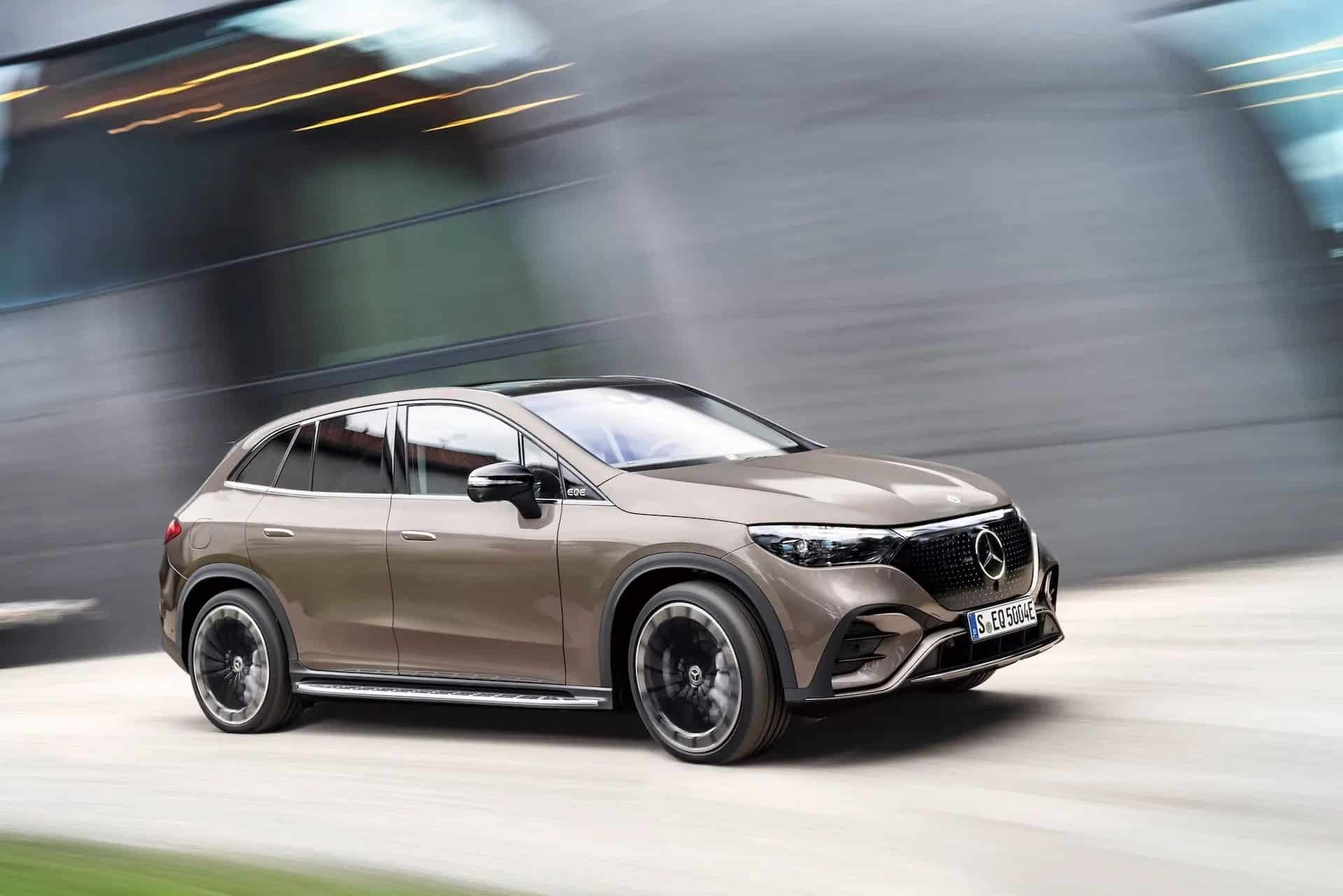 Mercedes και BMW: Η αναπάντεχη συμμαχία που αλλάζει τα δεδομένα στην αυτοκινητοβιομηχανία!