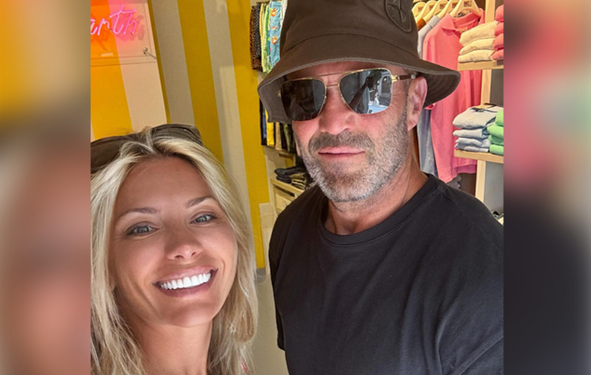 Στην Αντίπαρο για τις καλοκαιρινές του διακοπές ο Τζέισον Στέιθαμ