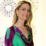 Τατιάνα Μπλάτνικ: Πιάστηκε επ΄αυτοφώρω να «κλέβει» σύκα στην Αντίπαρο