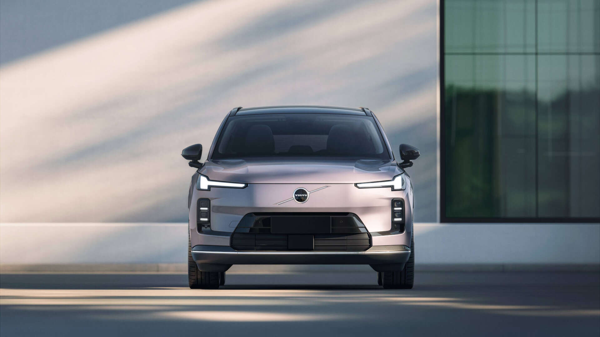 Volvo Cars reveals the new XC70 – a plug in hybrid for every journey Volvo Cars reveals the new XC70 – a plug in hybrid for every journey