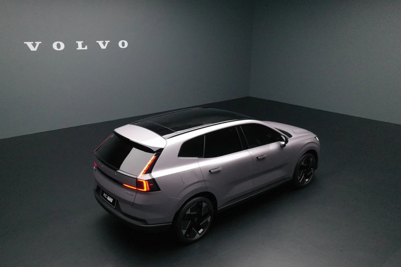 Volvo XC70 2025: Το πολυτελές υβριδικό SUV με αυτονομία 1.200 χλμ!