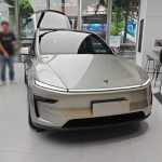 Tesla Model YL: Το νέο εξαθέσιο SUV που διχάζει