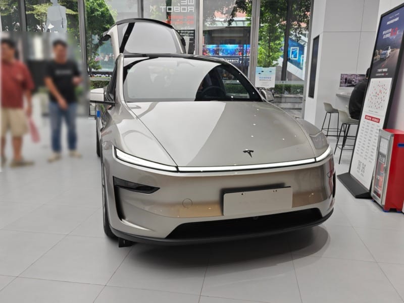 Tesla Model YL: Το νέο εξαθέσιο SUV που διχάζει