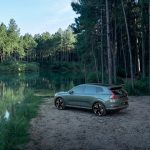 Αυτό είναι το ολοκαίνουργιο υβριδικό Volvo XC70 με αυτονομία 1.200 χλμ, που δεν φοβάται τους -37°C
