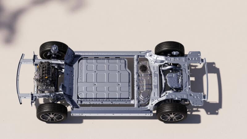 Η Leapmotor παρουσιάζει την έκδοση C10 με τετρακίνηση και 585 PS